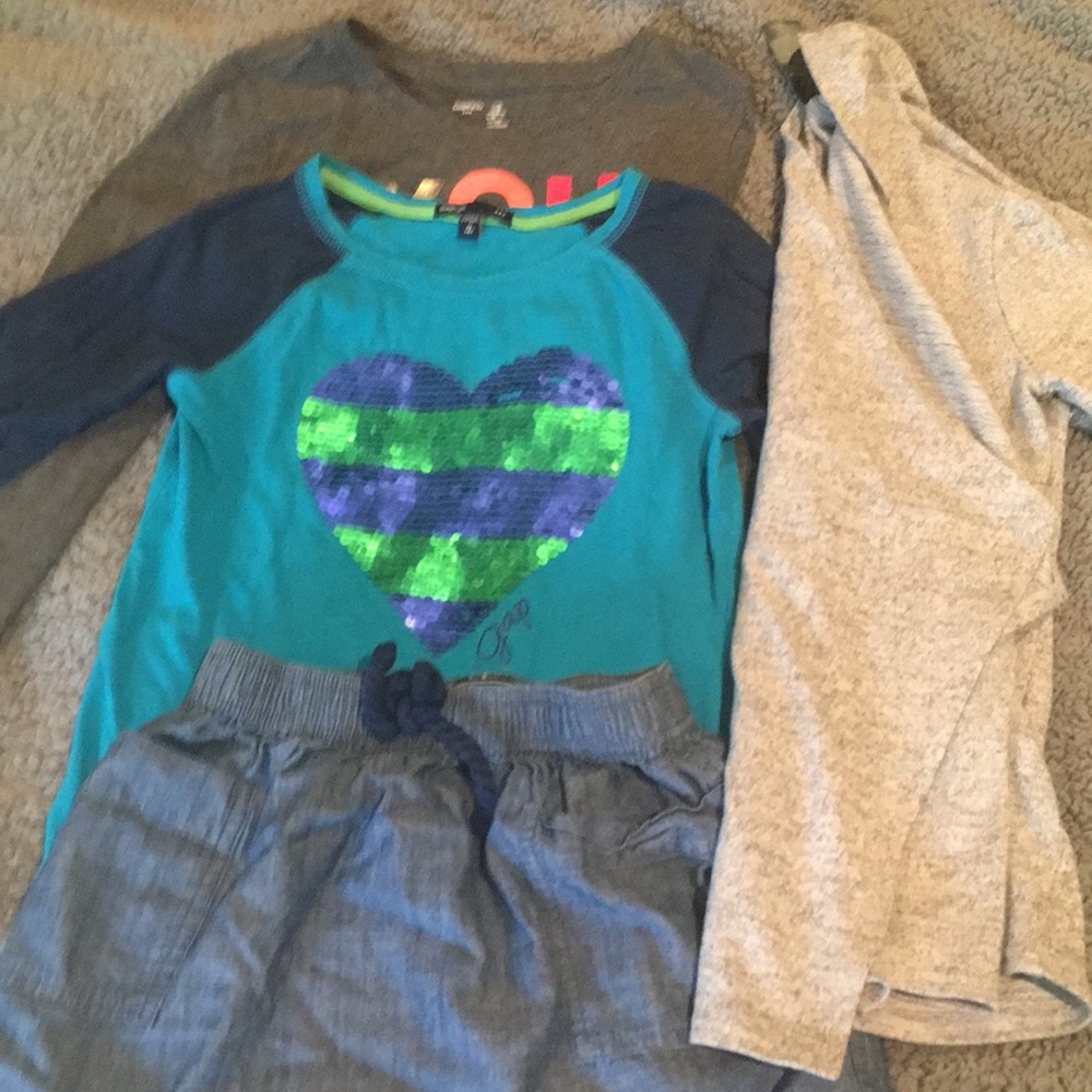 Girls 4pc Gap Kids/Champion lot size 7/8.